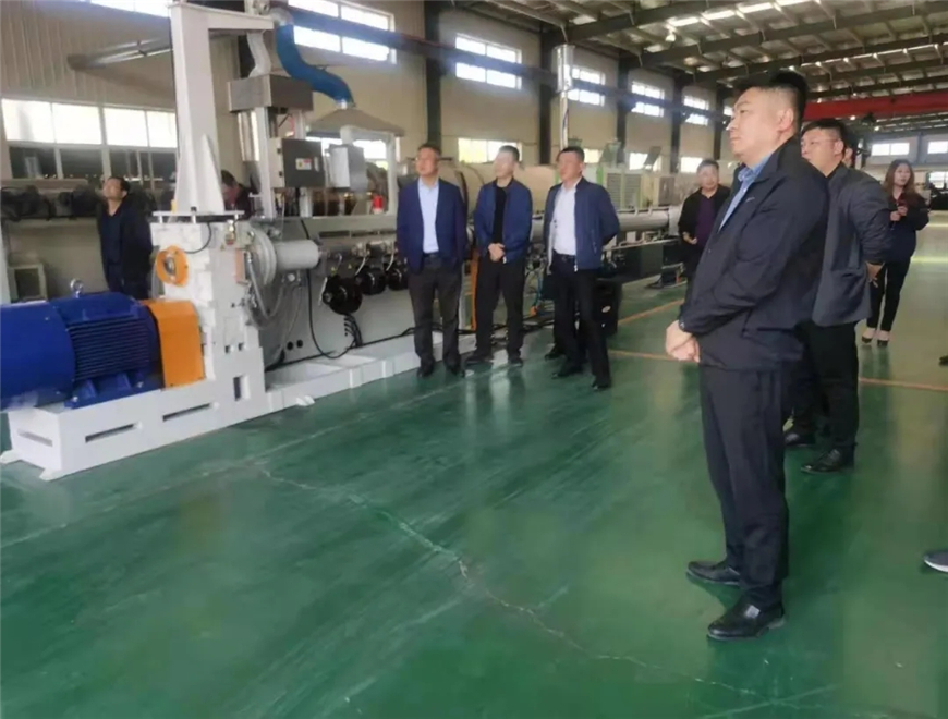 市住建局:搭橋梁助企業(yè)推介 促合作謀共同發(fā)展(圖2) 市住建局:搭橋梁助企業(yè)推介 促合作謀共同發(fā)展(圖2)